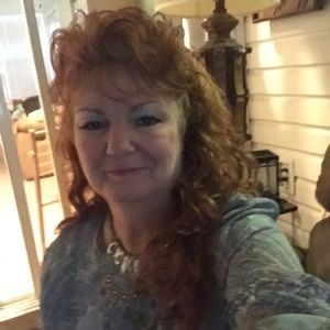 Meet your Posher, Joann